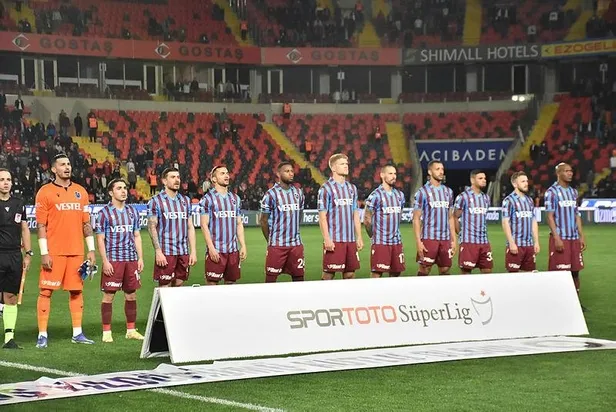 trabzonspor-hem-turkiyede-hem-de-avrupada-firtina-estiriyor-1649717274366.jpeg Trabzonspor hem Türkiye'de hem de Avrupa'da fırtına estiriyor!-2