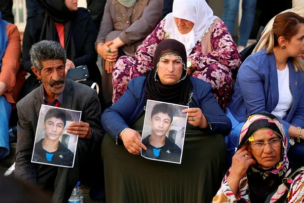 Son dakika: Evlat nöbetinin 16. gününde aile sayısı 40'a yükseldi-2