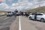 Van’da motosiklet ile minibüs çarpıştı: 2 ölü