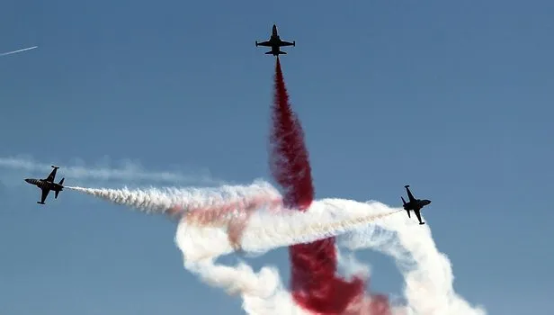 Türk yıldızları İstanbul Yeni Havalimanı'nda...