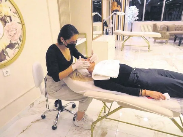 cani-umitcan-uygunun-aldigi-5-yillik-cezaya-aleyna-cakirin-babasi-isyan-etti-1646087136215.jpeg Cani Ümitcan Uygun'un aldığı 5 yıllık cezaya Aleyna Çakır’ın babası isyan etti-2