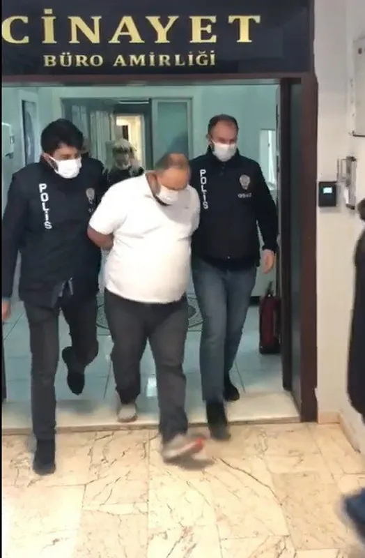 basindan-vurularak-oldurulmustu-tugcenin-katillerine-agirlastirilmis-muebbet-istendi-1649672189229.jpg Başından vurularak öldürülmüştü! Tuğçe'nin katillerine ağırlaştırılmış müebbet istendi-4