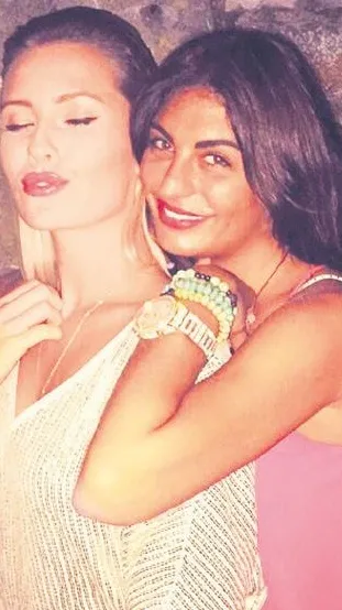 Serdar Ortaç’la yollarını ayıran İrlandalı model Chloe Loughnan pişman oldu! - 2
