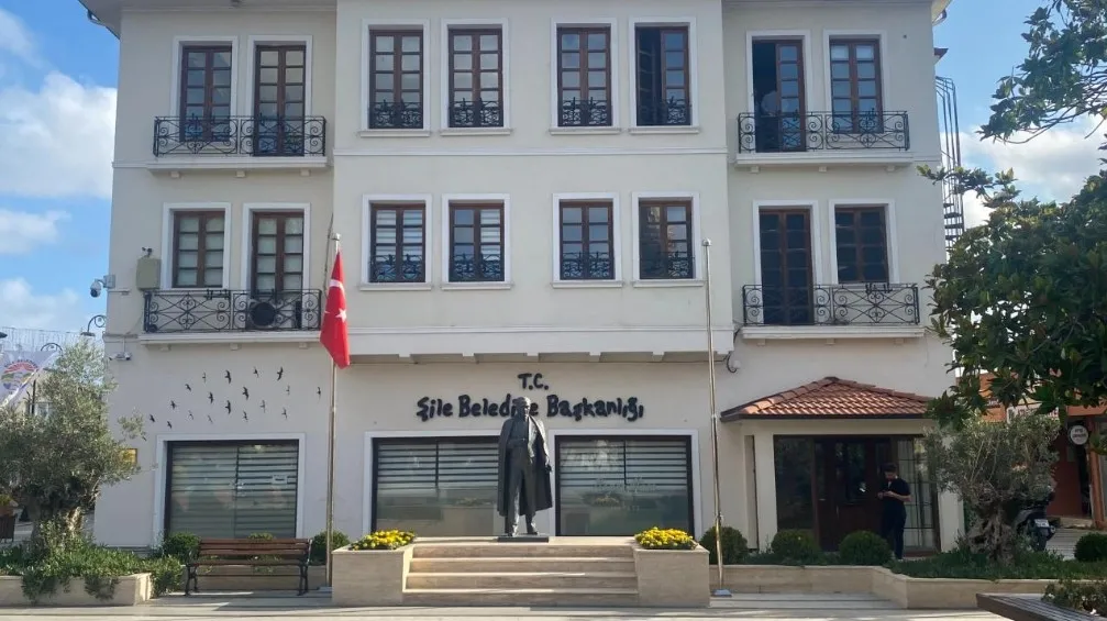 1782562109139.jpeg Şile Belediyesi yolsuzluk soruşturmasında itirafçılar konuştu: Rüşvet sistemi adım adım anlatıldı | Konser ihalesinden imar şantajına-6