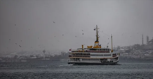 İstanbul Boğazı'nda yat yarışları: Vapur seferleri normale döndü