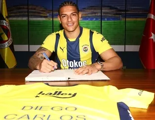 Carlos boş durmuyor