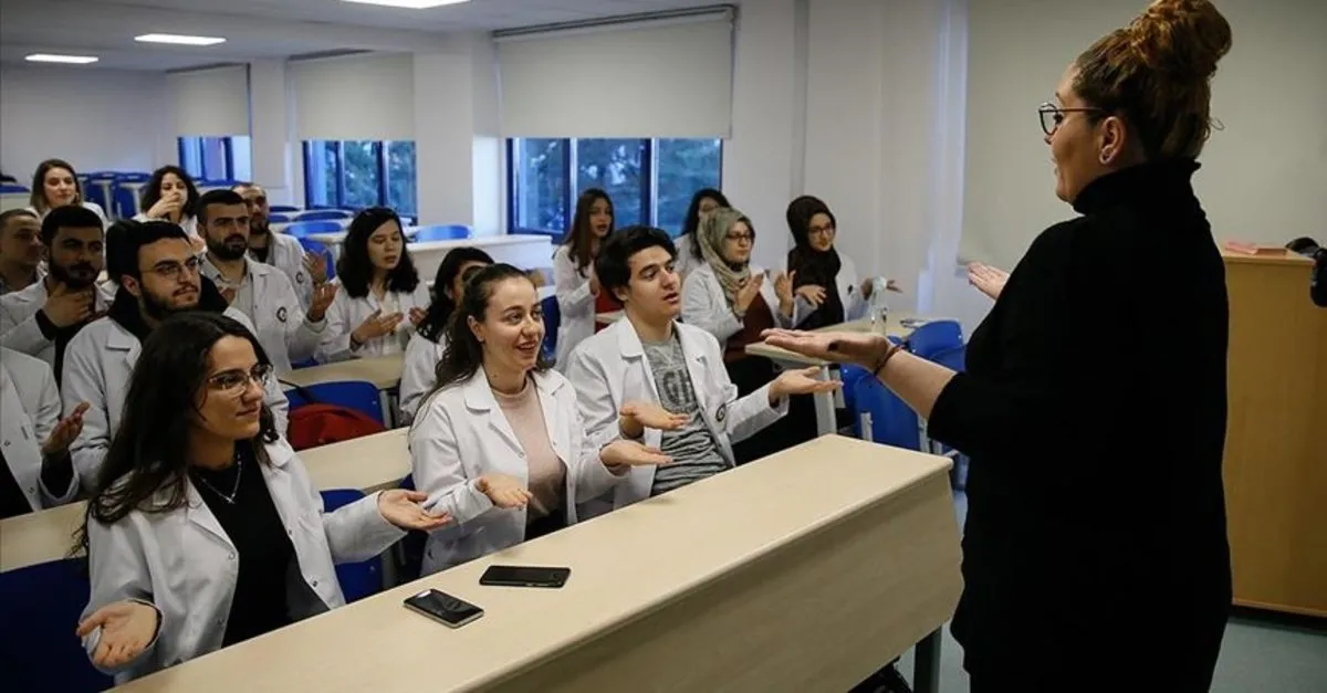 Tip Fakultesi Kac Puan Tip Fakultesi Taban Puanlari Basari Siralamasi 2020 Takvim