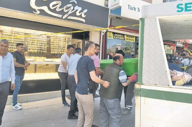 Üniversiteli Osman Ertuğrul Yavuz komşu kuyumcuya kurşun yağdırdı!
