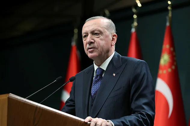 Emekliye bayram öncesi ikramiye müjdesi gelecek mi? Tüm gözler Kabine toplantısında! Başkan Erdoğan açıklayacak