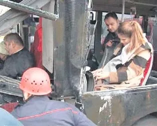 Metrobüsle kafa kafaya