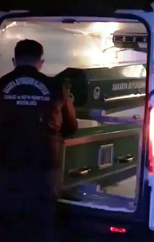 Sakarya'da bir çanta içinde insana ait olduğu düşünülen kemik parçaları bulundu