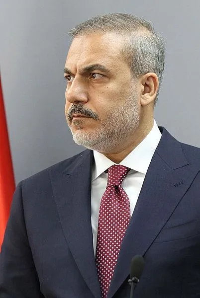 disisleri-bakani-hakan-fidan-gundeme-iliskin-onemli-degerlendirmelerde-bulundu-1697828963954.jpeg Dışişleri Bakanı Hakan Fidan gündeme ilişkin önemli değerlendirmelerde bulundu-4