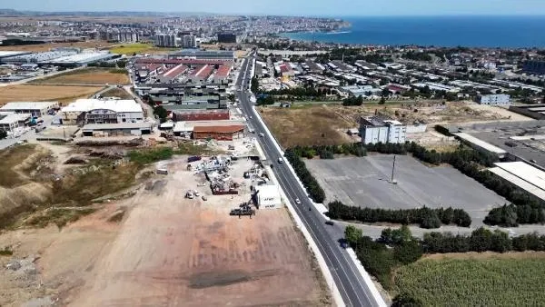 AFAD Silivri'de oluşturulan merkeze konteyner depolamaya başladı-2