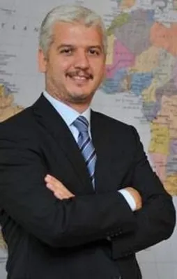 FETÖ'den aranan iş adamı teslim oldu