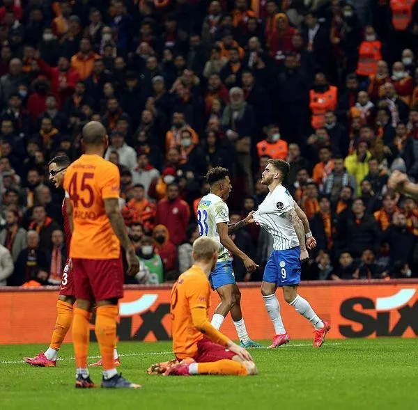 aslan-evinde-kukredi-galatasaray-4-2-rizespor-mac-sonucu-ozet-1645985033596.jpeg Aslan evinde kükredi! (Galatasaray 4-2 Rizespor MAÇ SONUCU ÖZET)-5