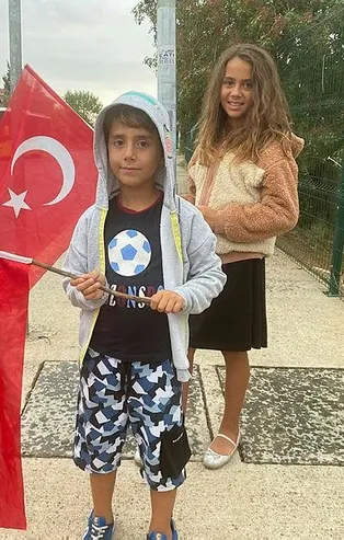Minikler 'Tayyip dede' diye seslendi! Başkan Erdoğan Tuzla'daki sevgi seline kayıtsız kalmadı