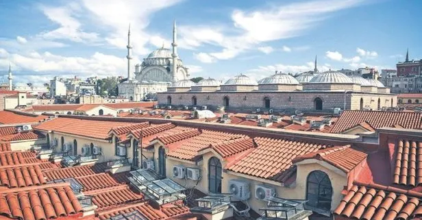 Tarihi Kapalıçarşı’nın Bond filmine ev sahipliği yapan çatısı yenilendi!