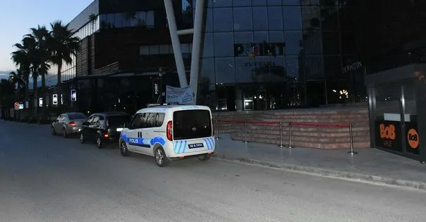 Son dakika: İzmir’de AVM’ye pompalı tüfekle saldırı