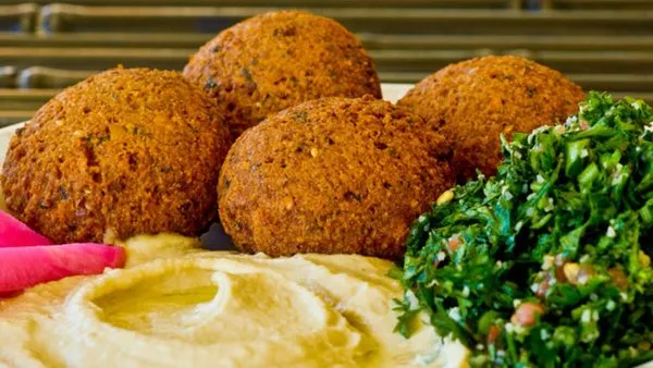 Falafel Nedir Nasil Yapilir Pratik Ve Lezzetli Masterchef Falafel Tarifi Takvim