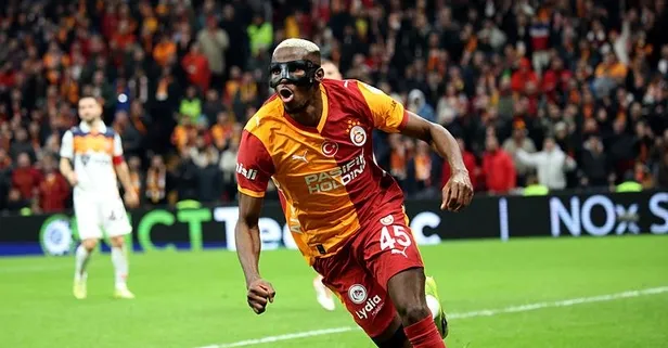 Barcelona Osimhen'i Julian Alvarez'in alternatifi olarak gündemine aldı