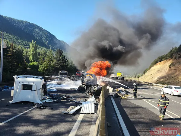 Adana-Pozantı Otoyolu'nda faciaya ramak kala! İki tır çarpıştı, akaryakıt tankeri patladı... Korkunç kazadan kareler - 16