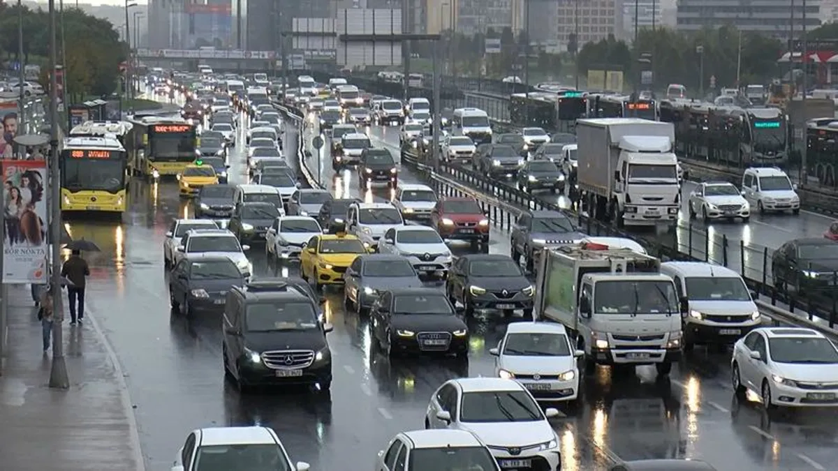 HAVA DURUMU | Meteoroloji'den kritik uyarı! Kışlıklarınızı çıkarın! Günlerce sürecek! Artvin Rize ve Trabzon için alarm verildi
