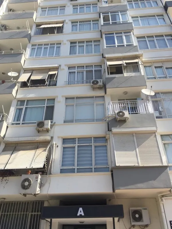 adanada-6-ay-once-evlendigi-kendisinden-30-yas-buyuk-kocasini-14-yasindaki-ogluyla-birlikte-sopayla-bogarak-ol-1652688087485.jpg Adana'da 6 ay önce evlendiği kendisinden 30 yaş büyük kocasını 14 yaşındaki oğluyla birlikte sopayla boğarak öldüren kadın tutuklandı-8