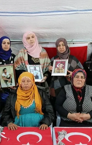 Evlat nöbeti 100. gününde