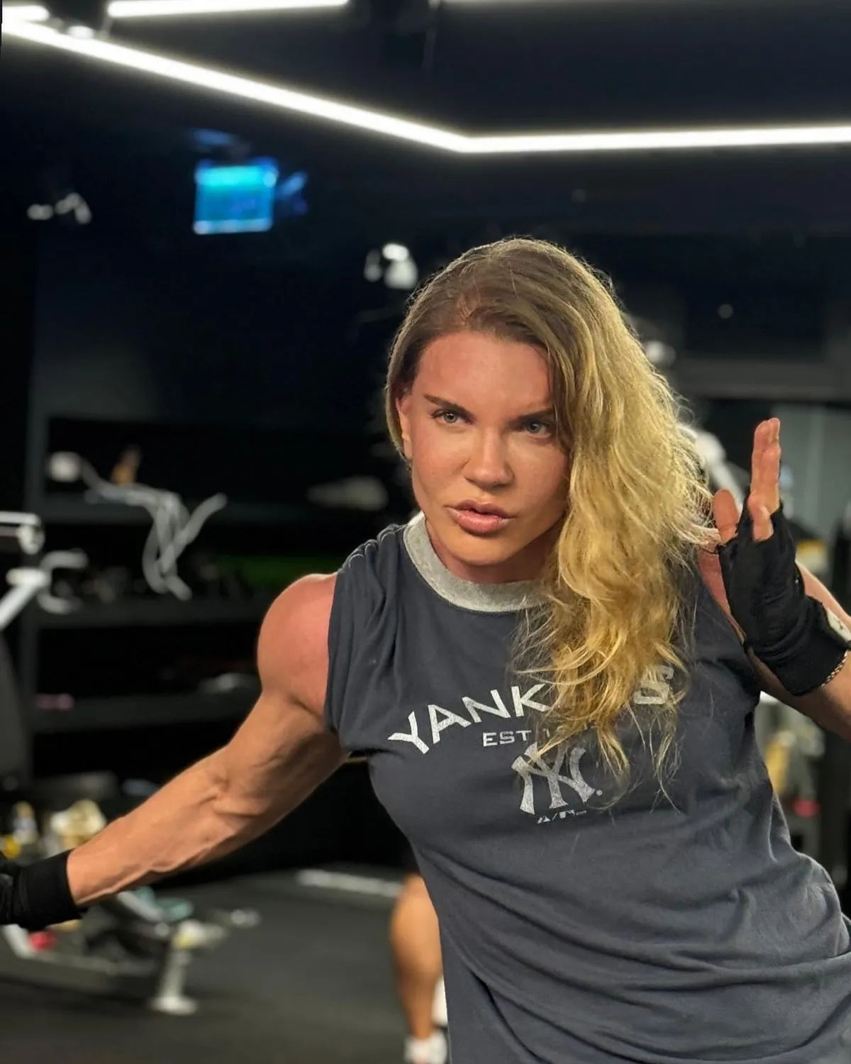 biricik-sudenden-tepkilere-yanit-durusumdan-odun-vermeyecegim-1776757426393.jpg Biricik Suden’den tepkilere yanıt: “Duruşumdan ödün vermeyeceğim”-5