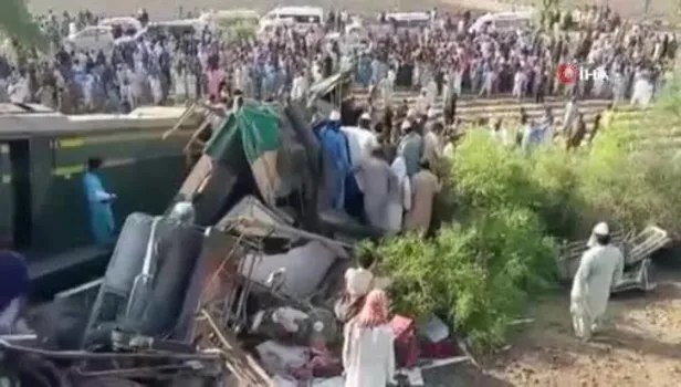 SON DAKİKA: Pakistan'da tren felaketi: Çok sayıda ölü ve yaralı var