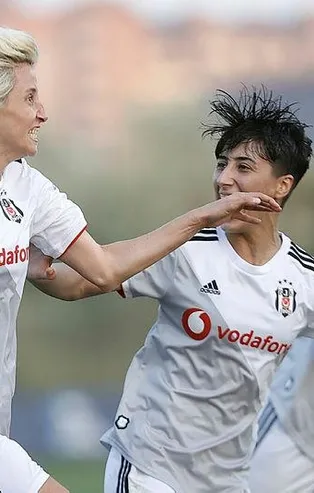 Beşiktaş Kadın Futbol Takımı şampiyon oldu
