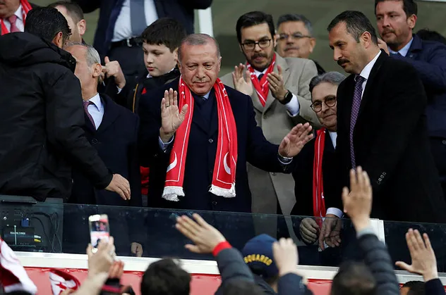 Cumhurbaşkanlığı İletişim Başkanı Fahrettin Altun duyurdu! Başkan Erdoğan'dan Eskişehirspor'a müjde