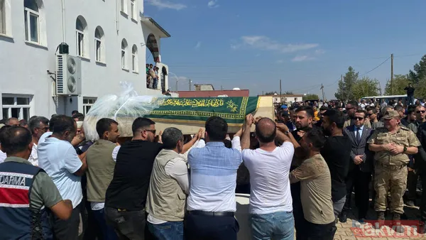 Narin Güran ağıtlarla son yolculuğuna uğurlandı! Minik bedeni bu mezara defnedildi | Yürek burkan 'gelinlik' detayı - 26