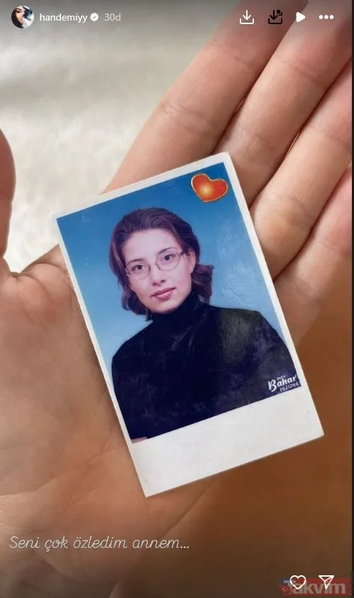 Hande Erçel’in anne özlemi yürek sızlattı! Doğum gününde paylaştı: Sonsuz yaşların olsun... - 3