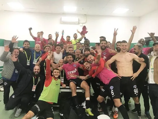 Kasımpaşa, tüm oyuncularıyla 2021'e kadar anlaştığını açıkladı-1