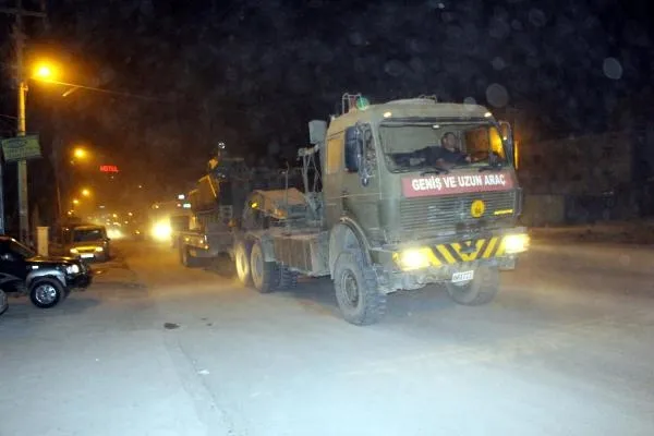 Sınıra tank sevkiyatı yapıldı-3