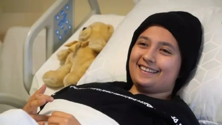 Enkazdan 248. saatte çıkan mucize kız Aleyna'dan "iyiyim" mesajı