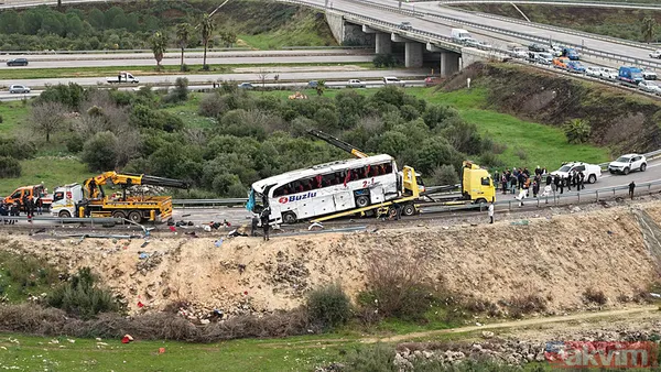 Antalya'da 9 kişiye mezar olan otobüsün son görüntüleri! 90 metre sürüklenip şarampole uçtu: "Şoför çok hızlı geliyordu virajı alamadı" - 10