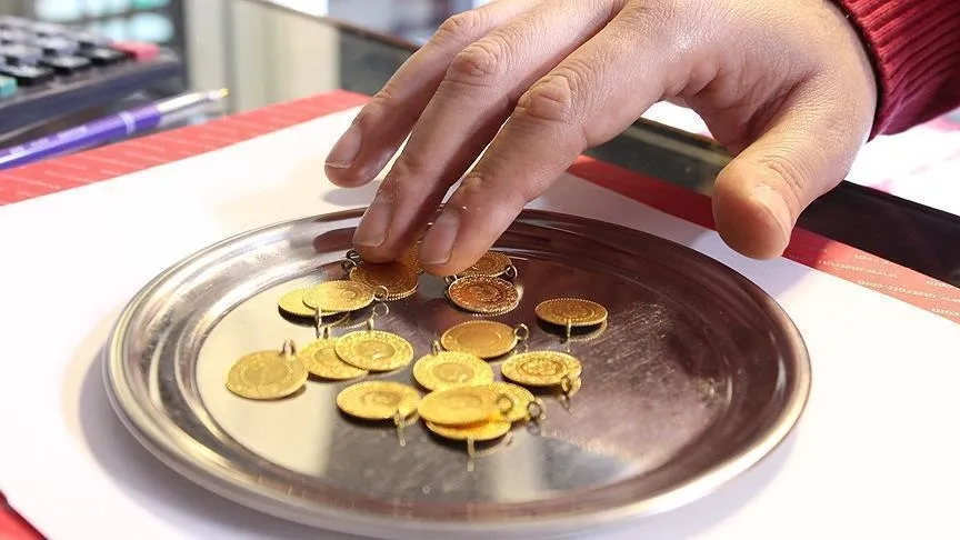 altin-alip-satmadan-bu-listeye-bakin-13-ekim-2026-altin-fiyatlari-gram-ne-kadar-1791871057850.jpg 22 ayar altın 6.020,40 TL alış ve 6.232,77 TL satış fiyatıyla işlem görüyor. (Foto: AA)