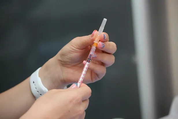 Koronavirüsle mücadelede ülke genelinde uygulanan toplam aşı miktarı 90 milyon dozu geçti! Bakan Koca'dan flaş açıklama-2