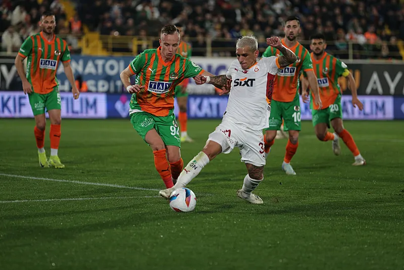 Galatasaray'dan Şampiyonlar Ligi hamlesi! O yıldız için teklif yolda - 12