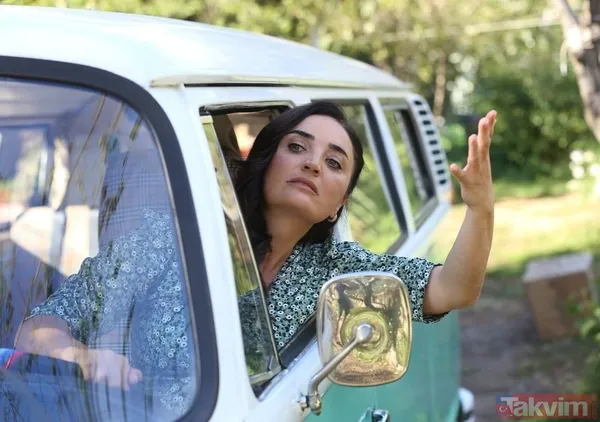 İnternet Kullanıcıları, En Çok "Fadik Sevin Atasoy'un Annesi Kim?" Sorusunun Yanıtını Arattı.