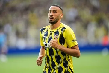Cenk Tosun Fenerbahçe'den ayrılmamakta kararlı