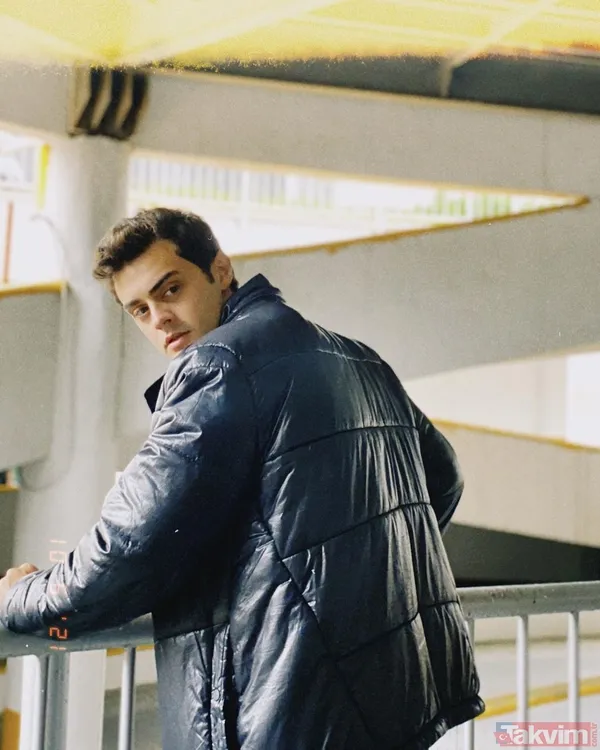 Kardeşlerim’in yakışıklı Ömer’i Bilal Yiğit Koçak annesinin birebir kopyası! Görenler ablası sandı güzelliğiyle büyüledi - 5