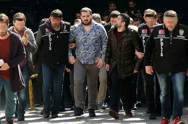 Karakoldan Orhun Hacısüleymanoğlu'na ıslak imza servisi