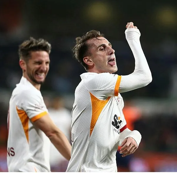 galatasaray-kesenin-agzini-acti-kerem-akturkogluna-21-kat-zam-yapti-1-yil-oncesine-kadar-850-bin-tlye-oynuyord-1670632479097.jpeg Galatasaray kesenin ağzını açtı! Kerem Aktürkoğlu'na 21 kat zam yaptı! 1 yıl öncesine kadar 850 bin TL'ye oynuyordu...-2