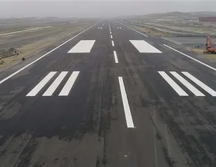 Üçüncü havalimanının biten pisti havadan görüntülendi