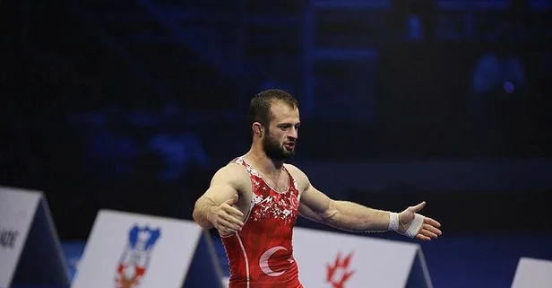 Milli sporcu Enes Başar, Dünya Güreş Şampiyonası'nda bronz madalya kazandı