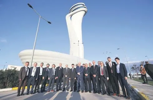 1668121237364.jpeg Bakan Murat Kurum, Meclis'te sosyal konut ile ilgili anket sonuçlarını açıkladı-2