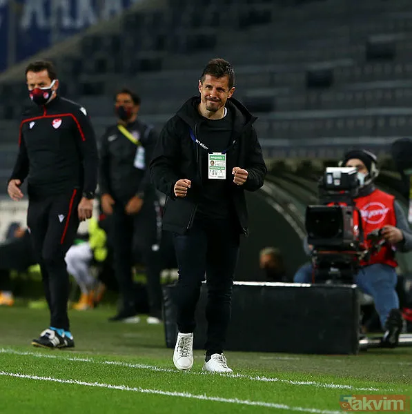 Fenerbahçe'de Emre Belözoğlu sesleri! Eğer olmaz gündemdeki diğer isimler Löw ve Labbadia.. - 2